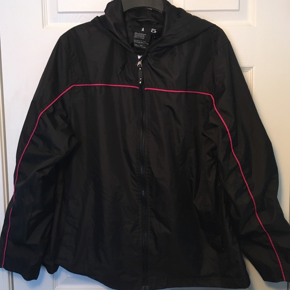 Women’s Light Weight Windbreaker Jacket